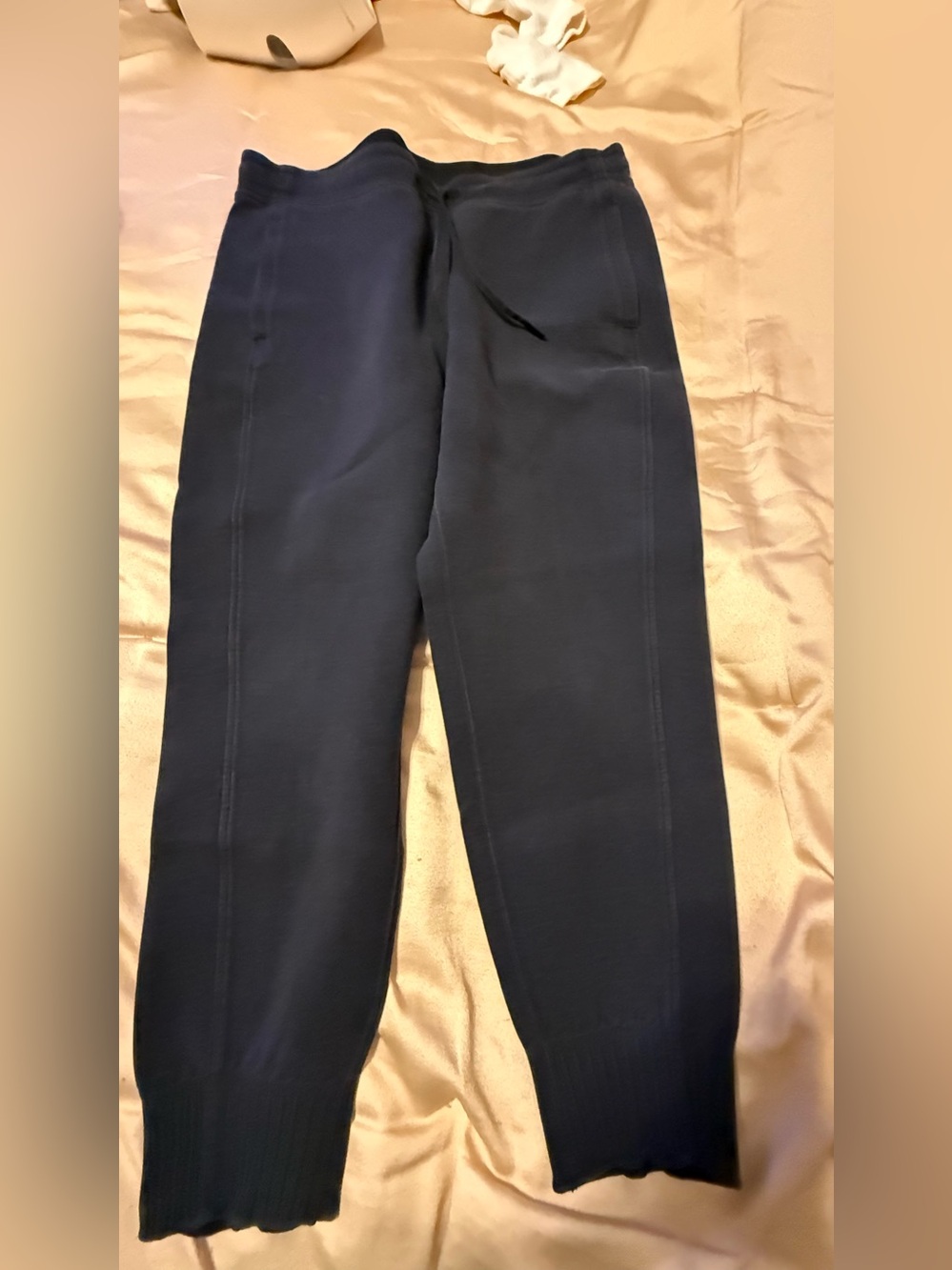 Lululemon size 12 black sweatpants